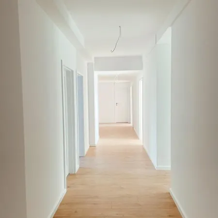 Helles Elegantes Zimmer In Berlin-schoeneberg 12